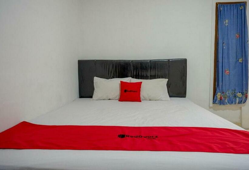 スタンダードルーム, Reddoorz Near Universitas Negeri Makassar 3