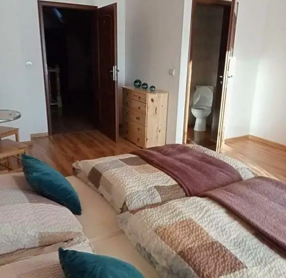 Standard Kolmen Hengen Huone, Agroturystyka U Rysia