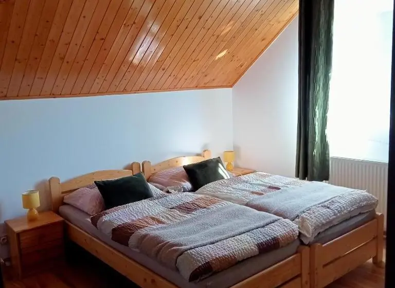 Talo 1 Makuuhuone, Agroturystyka U Rysia