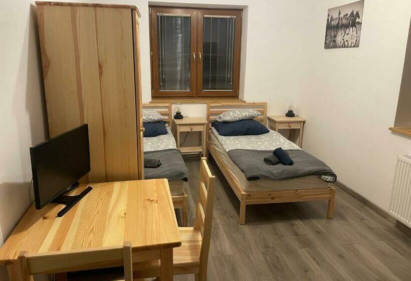 Номер Стандарт, W łęgu Natury