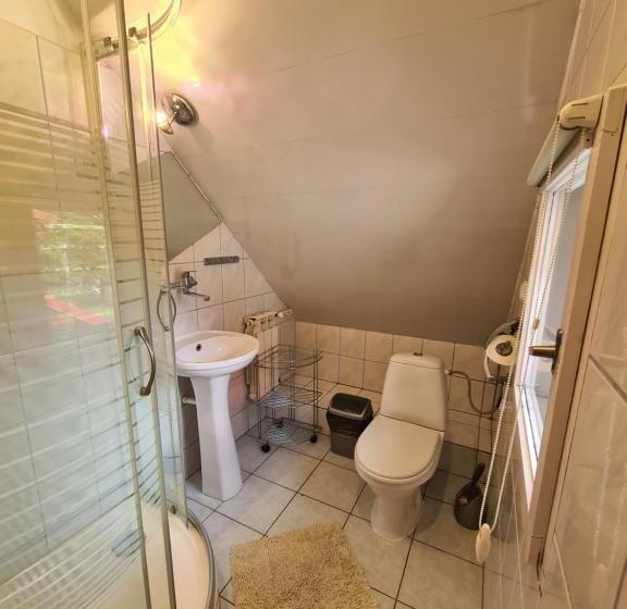 Quarto Estandar, Gościniec Halka