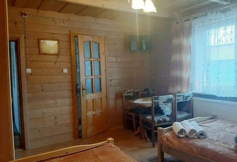 スタンダード４人部屋, Pokoje U Heleny