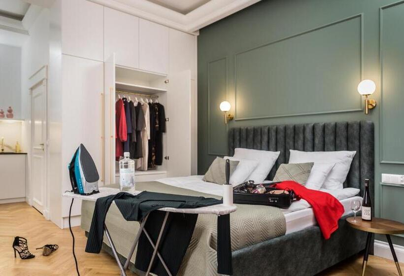 Quarto Familiar, H Apart