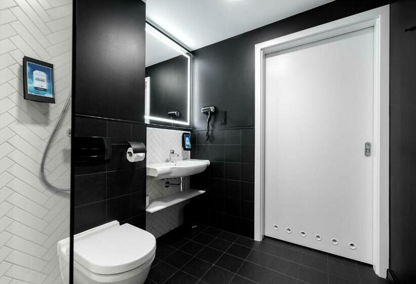 エクゼクティブルーム, Kyriad Stargard