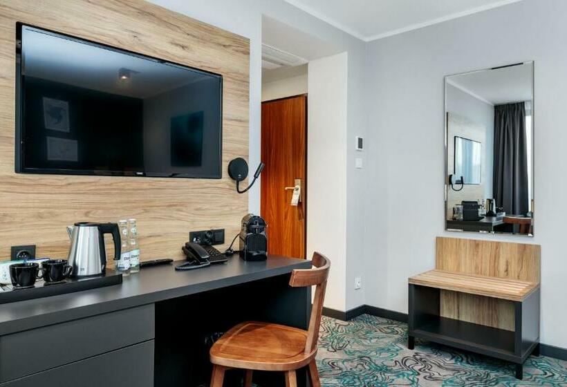 エクゼクティブルーム, Kyriad Stargard