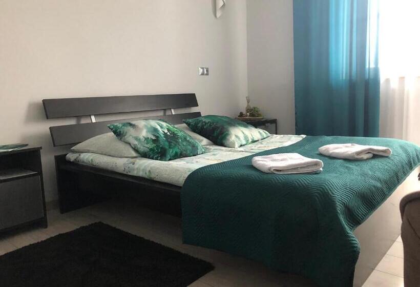 スタンダードルーム, Restauracja U Guta