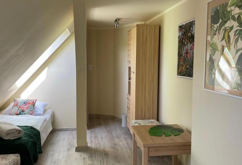 Номер Стандарт Трехместный, Domek Zielony