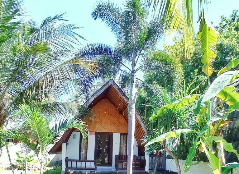 اتاق لوکس با تخت بزرگ, Follow The Rabbit Bungalow