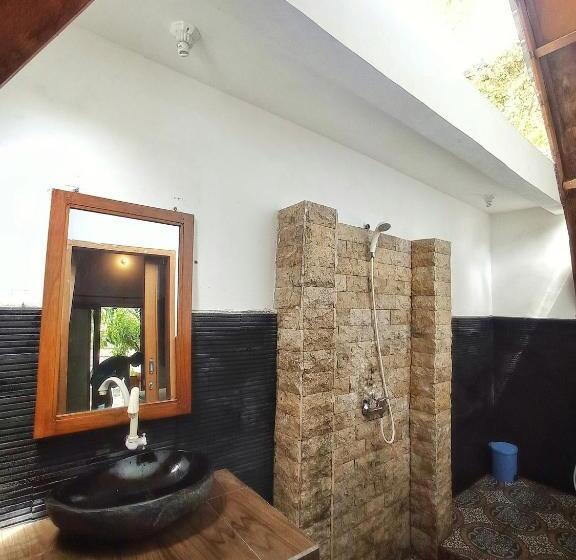 بانگلوی استاندارد, Follow The Rabbit Bungalow