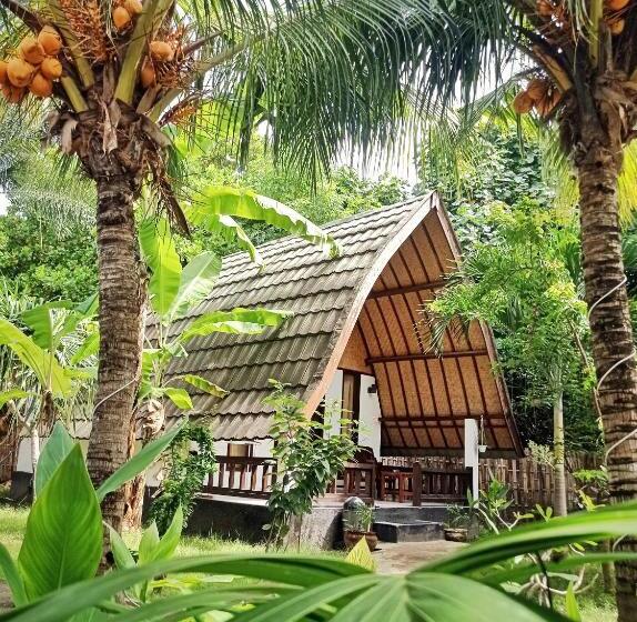 اتاق لوکس با تخت بزرگ, Follow The Rabbit Bungalow