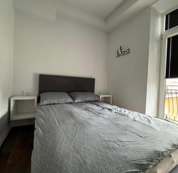 חדר דלוקס עם מרפסת, Paris Rynek Centrum &parking