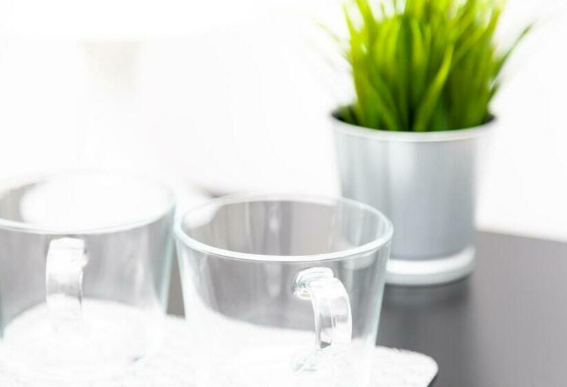 Номер Стандарт Совместная Ванная, Mainstation