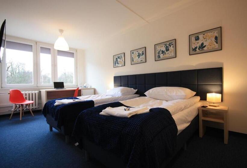 Номер Стандарт Совместная Ванная, Studencki Dom Marynarza Pasat