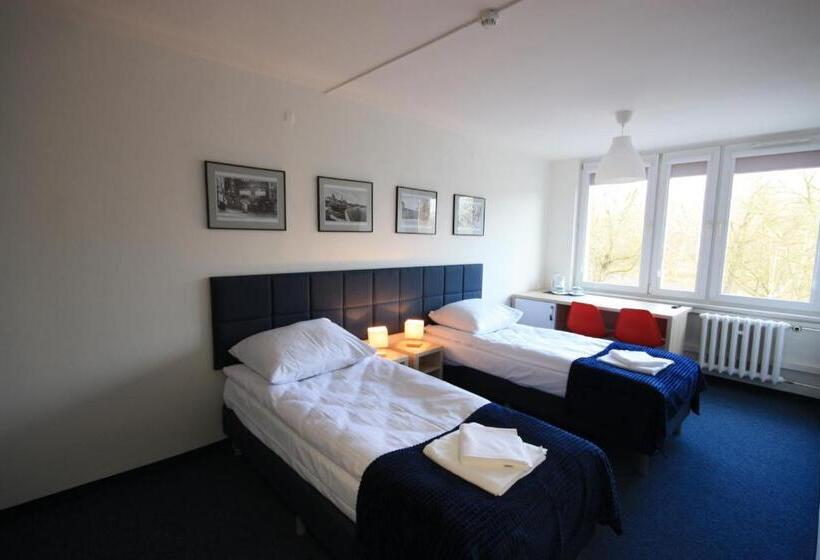 Номер Стандарт Совместная Ванная, Studencki Dom Marynarza Pasat