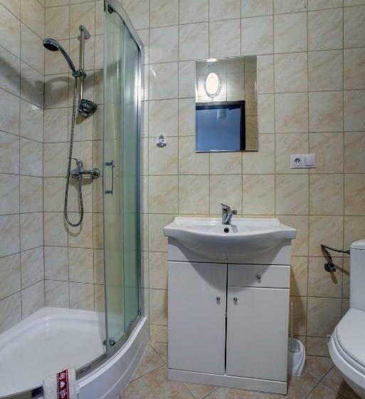 スタンダードトリプルルーム, Zajazd Sanocki