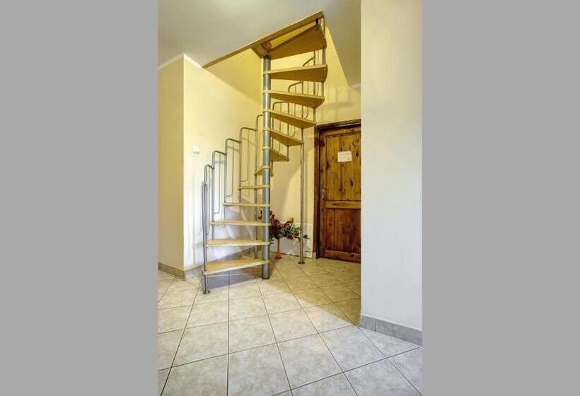 ベーシックルーム, Zajazd Sanocki