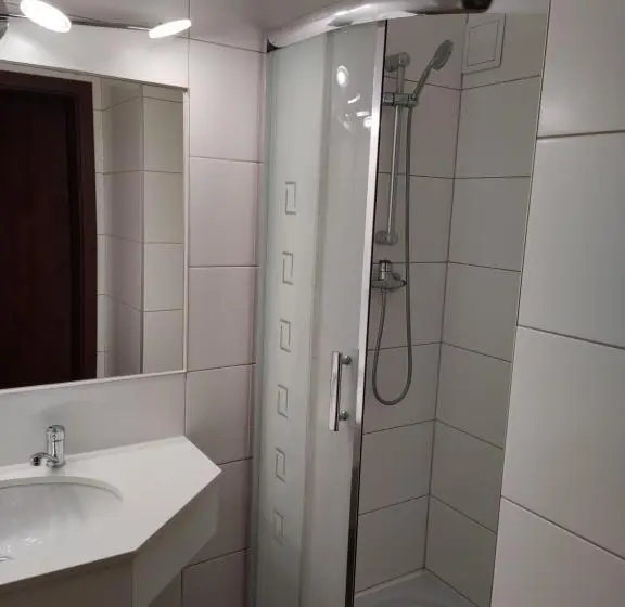 Standard-studio Parveke, Panorama_spa