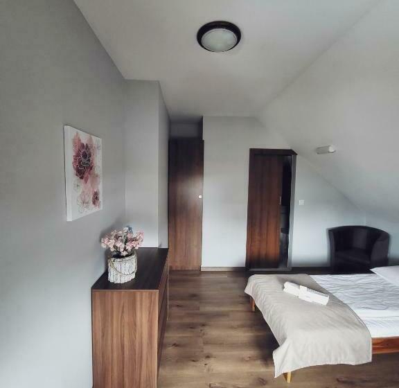 Quarto Basic, Zajazd Na Górkach