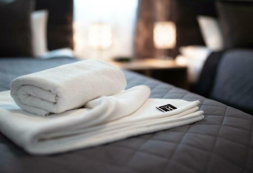 اتاق استاندارد یک نفره, Lublin