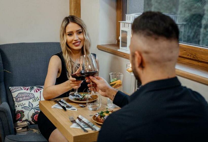 غرفة قياسية مزوَّدة بشُرفة, Medical Spa Kwiatowa