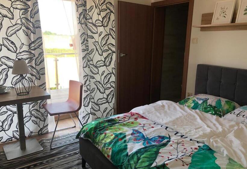 غرفة قياسية مزوَّدة بشُرفة, Medical Spa Kwiatowa