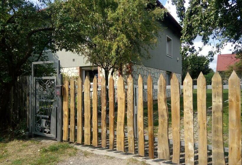 带1个卧室的公寓, Nasza Wioska