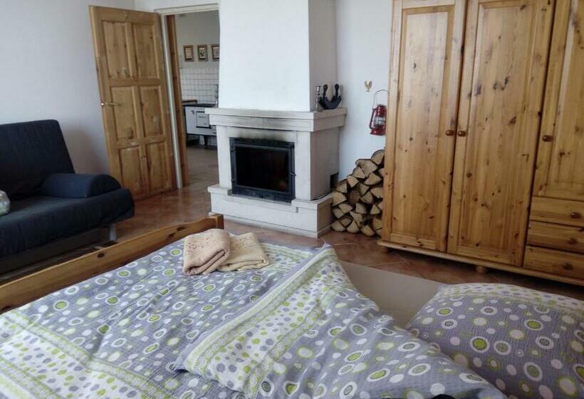 带1个卧室的公寓, Nasza Wioska