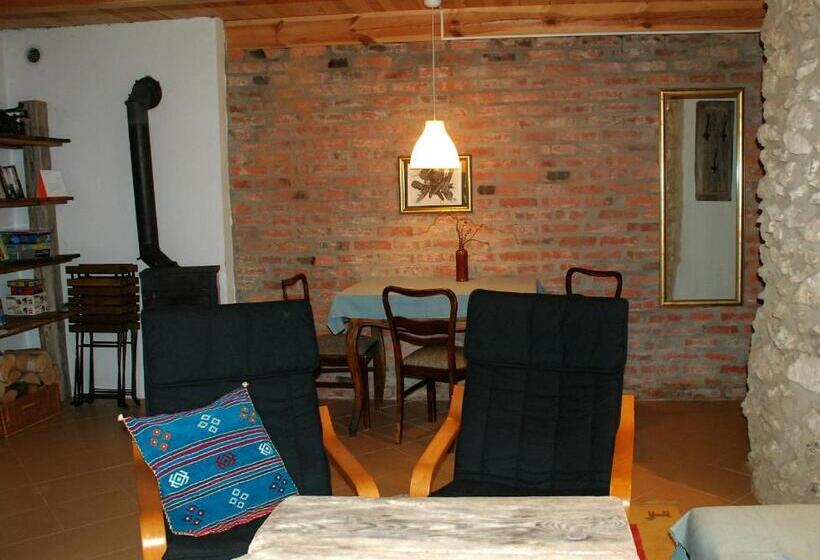 带1个卧室的公寓, Nasza Wioska