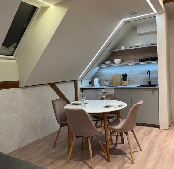 آپارتمان 1 خوابه با چشمانداز, Black House 88