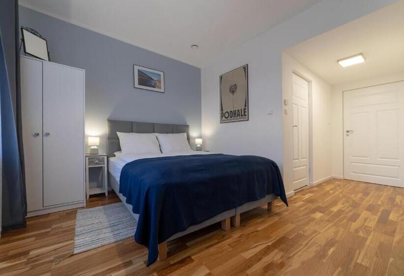 スタンダードトリプルルーム, Kacwinówka