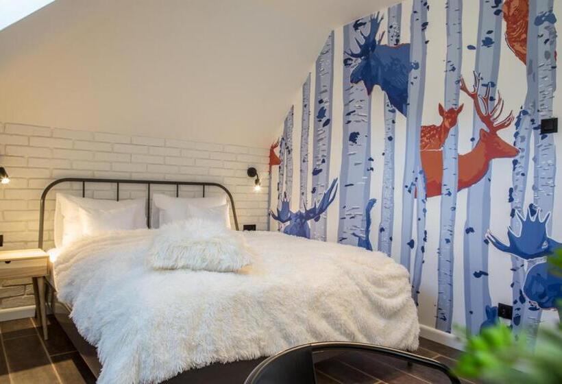 דירת חדר סופריור, Willa Fen