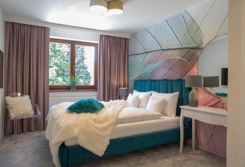 חדר דלוקס, Willa Fen