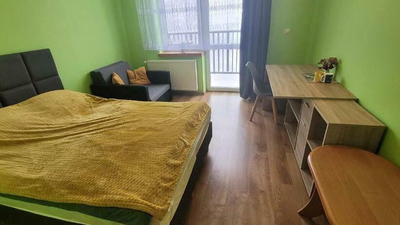 חדר משפחתי נוף להרים, Willa Monika