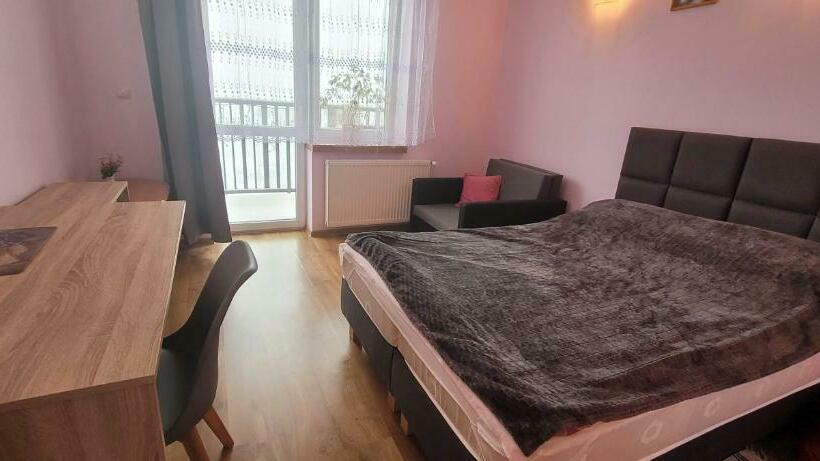 חדר משפחתי נוף להרים, Willa Monika