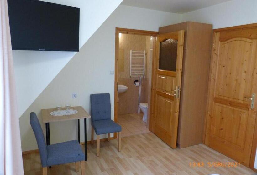 Номер Стандарт, Willa Roztoczanka