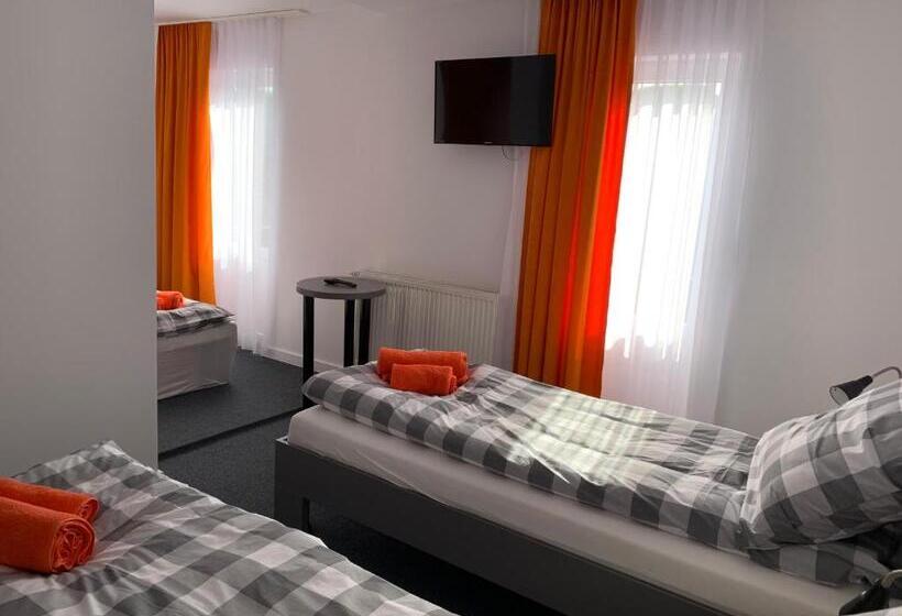 バルコニー付きスタンダードトリプルルーム, Willa świetlana