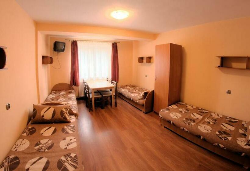 スタンダード４人部屋, Zakochani W Jaworkach