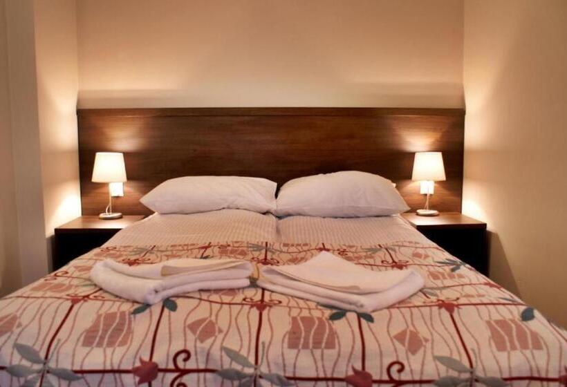 اتاق اکونومی, Dom Wczasowy Grań