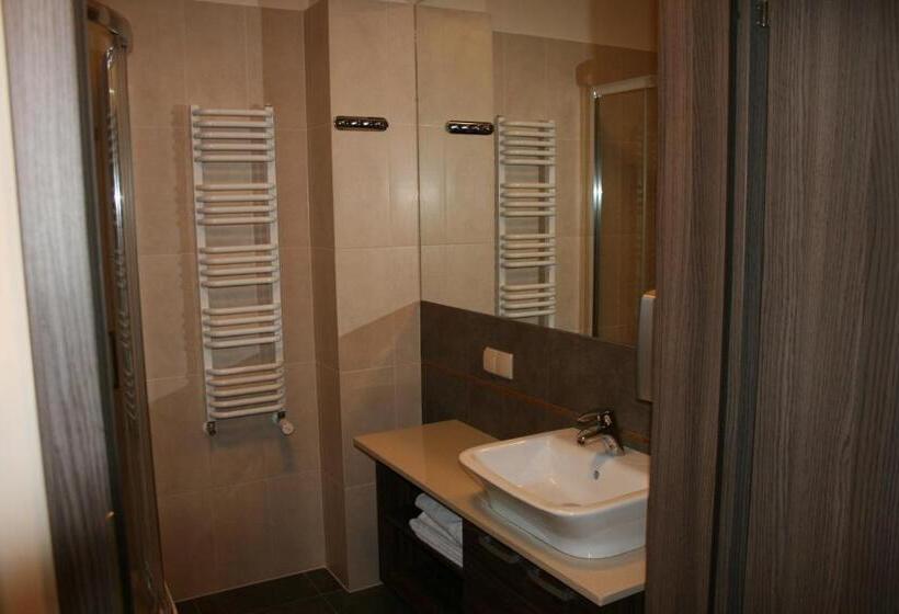 חדר סטנדרט לשלושה, Taurus ładna