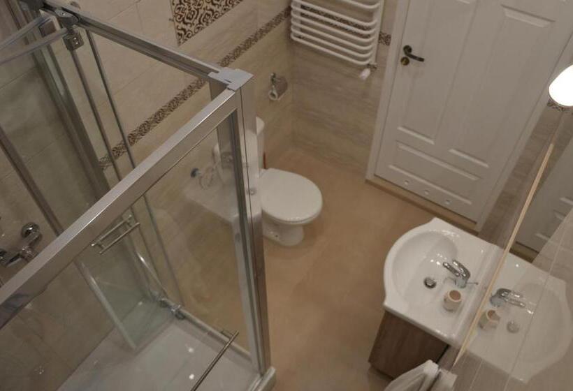 Standard room with outdoor bath, Ada Aparthouse