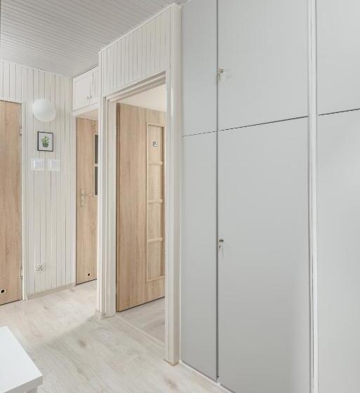 חדר סטנדרט לשלושה עם מרפסת, K3mhome