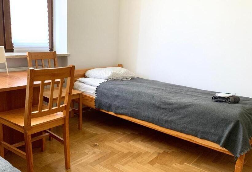 스탠다드 룸 공동 욕실, Pokoje Gajowa