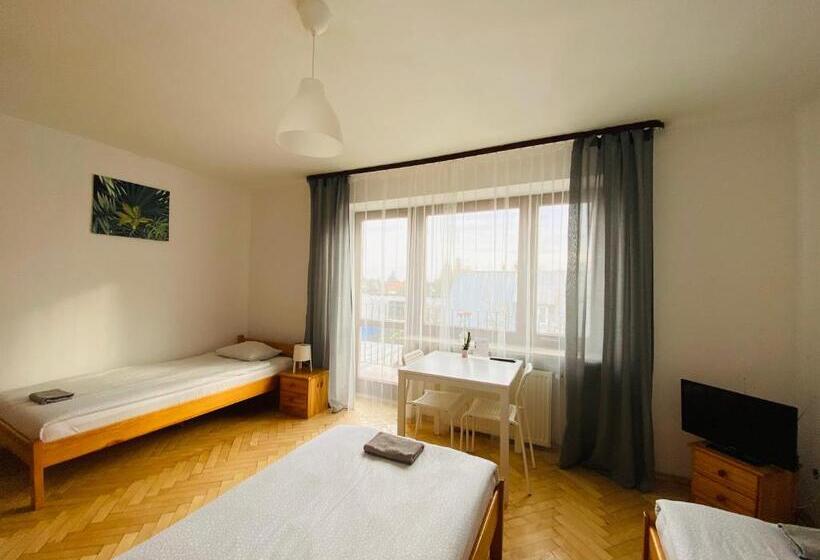 스탠다드 트리픔 룸 공동욕실, Pokoje Gajowa