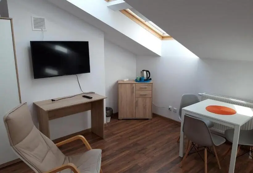 スタンダードルーム, Pokoje Gościnne W Wse