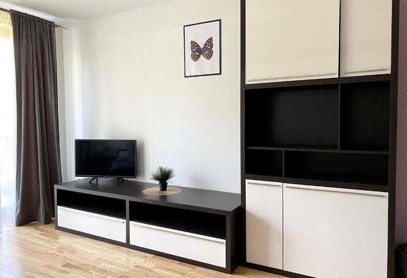 اتاق استاندارد با سرویس بهداشتی مشترک, Pokoje Rezydencja Parysa