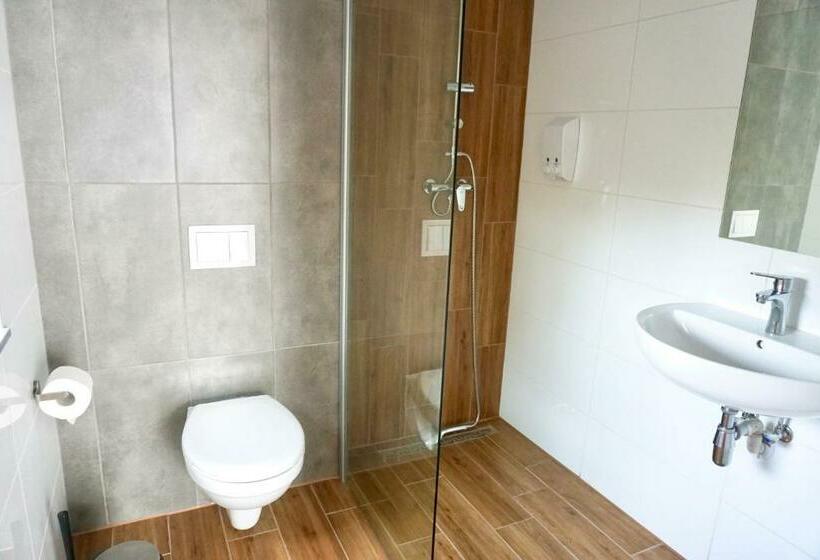 חדר סטנדרט, Simar