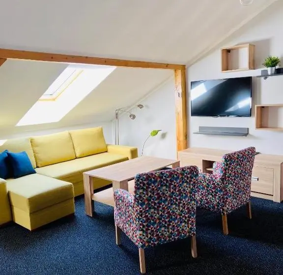 Perhestudio, Targowa37 Uniejow