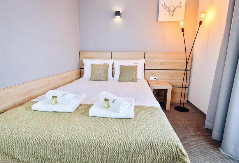 اتاق استاندارد, Targowa37 Uniejow