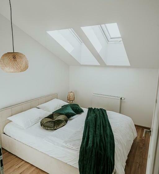 סוויטה דלוקס, The Loft   Garncarska 1