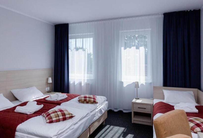 اتاق استاندارد سه نفره, Villa Obis